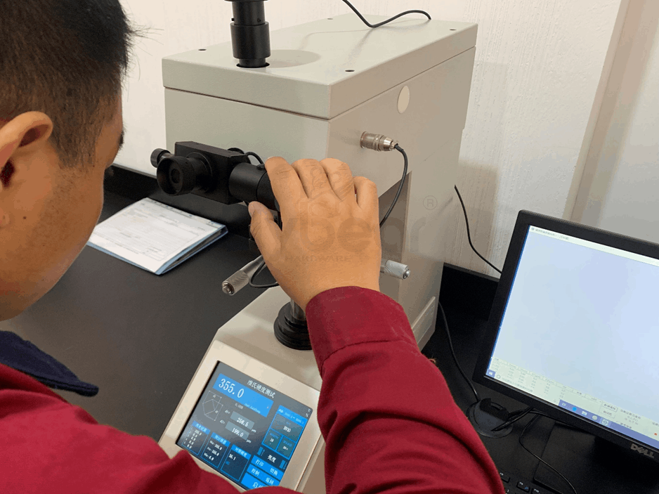 維氏硬度機(jī)